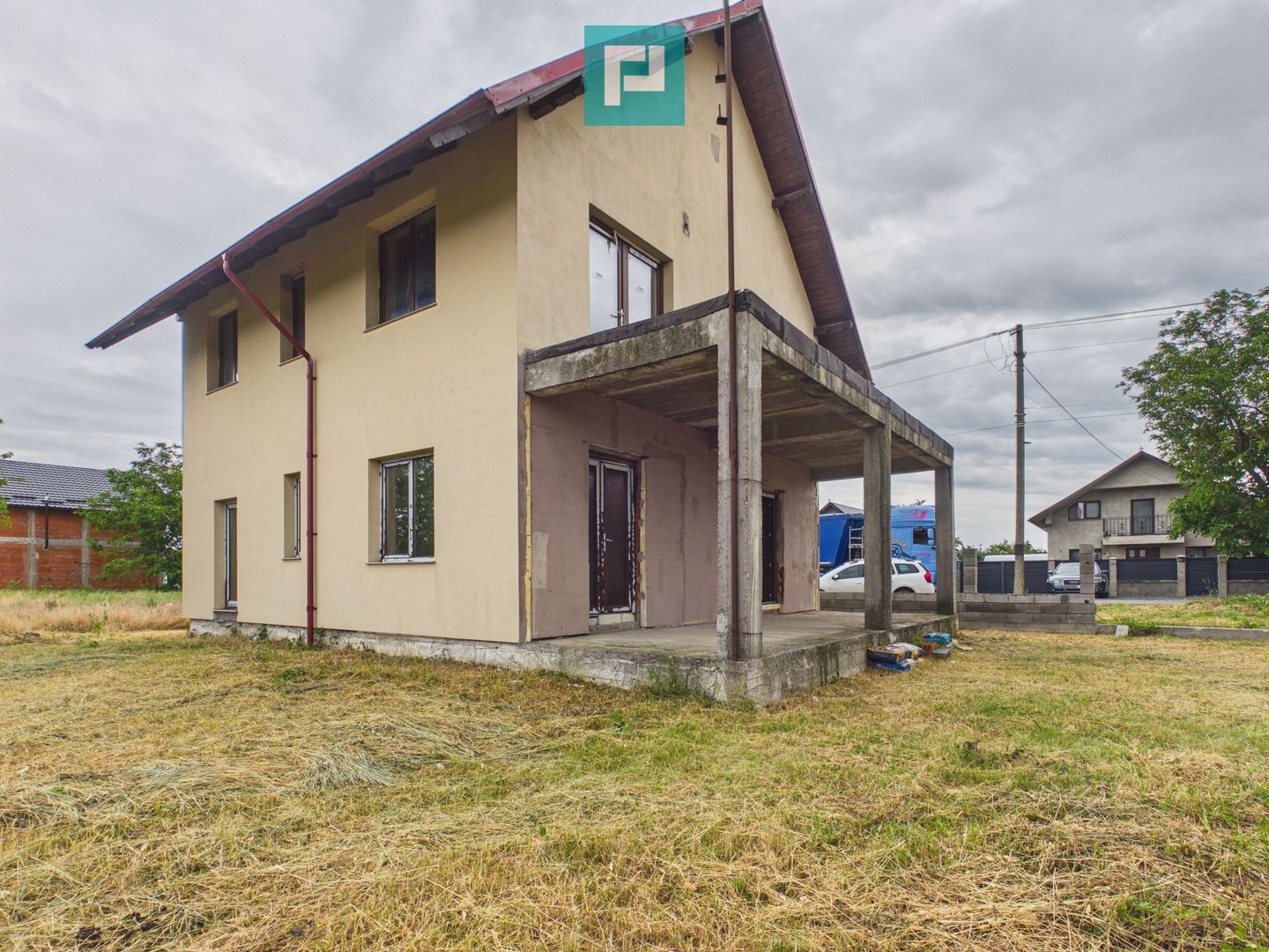 Casă la roșu cu etaj și 500 mp teren în Sântana - Poză 1