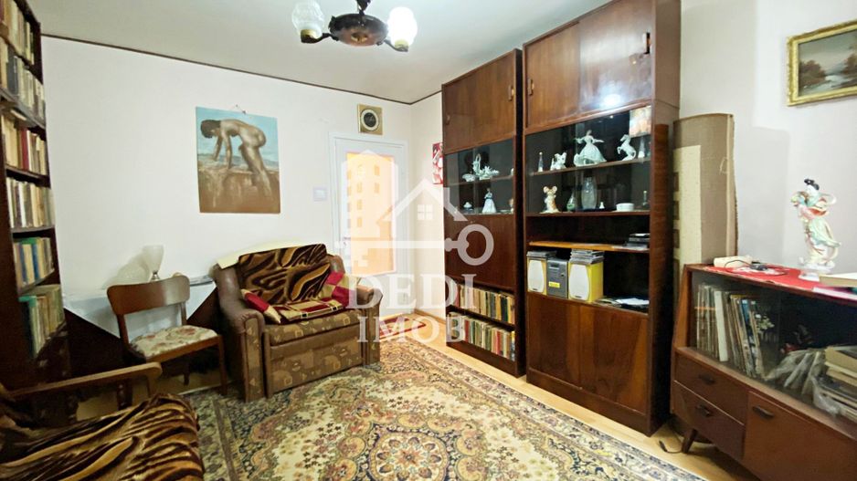 Apartament cu 2 camere de vanzare zona Rogerius, Oradea - Poză 3