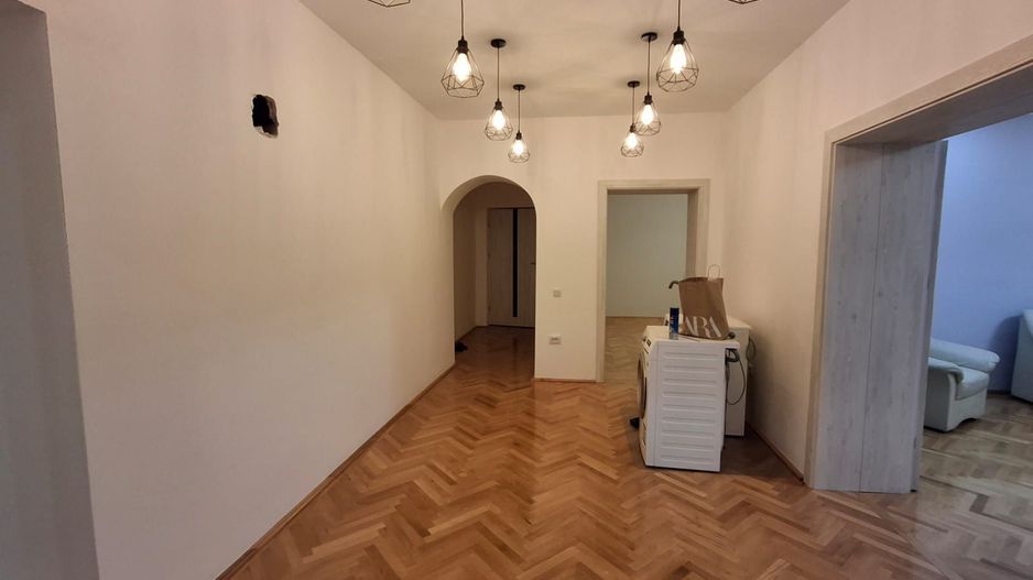 Apartament cu 3 camere la vila, de vanzare, zona Stefan cel Mare, Sibiu - Poză 3