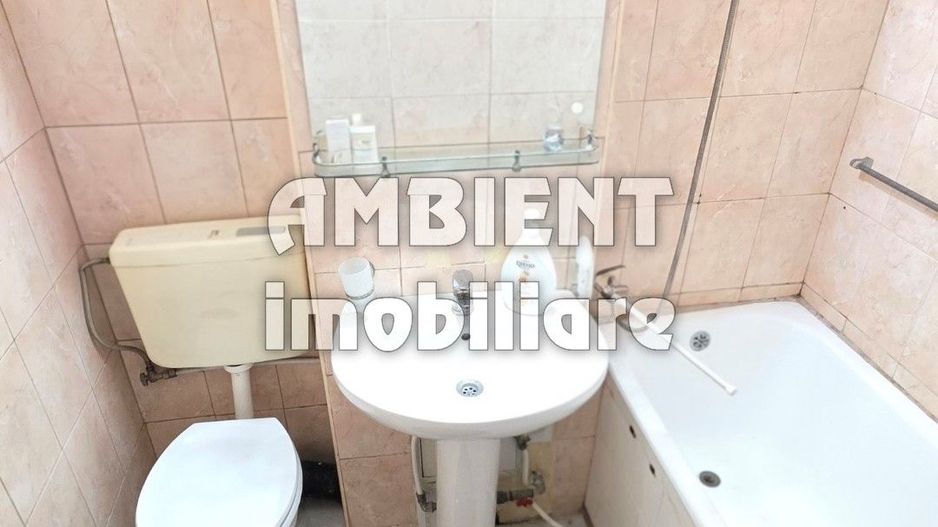 Apartament cu 4 camere, etaj 3, VASLUI zona Ultracentrală; - Poză 9