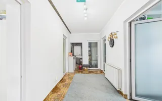 Casă individuală pe un nivel în zona Mehala - Poză 14