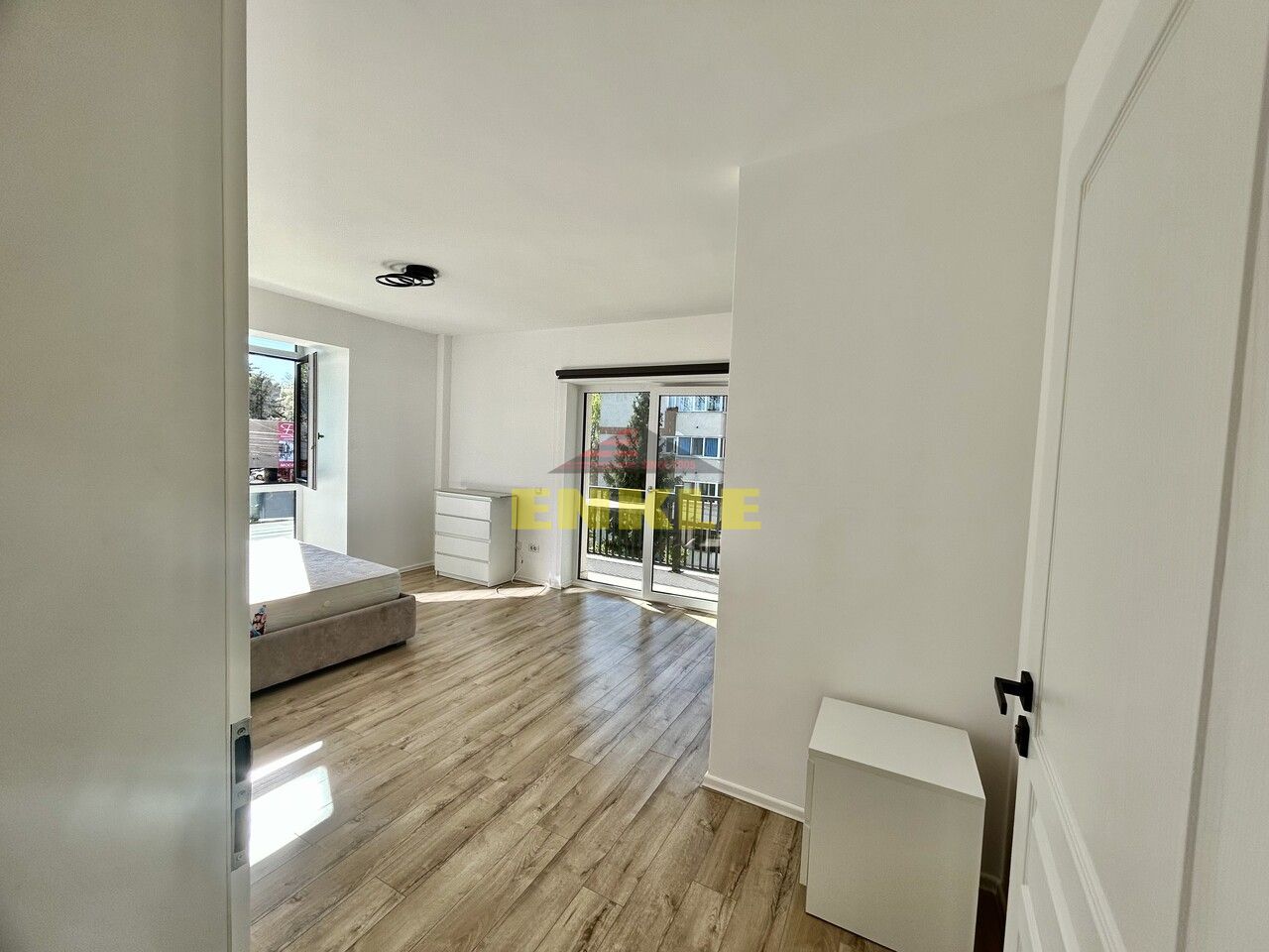 De închiriat apartament cu 2 camere in Bloc Nou - Poză 2