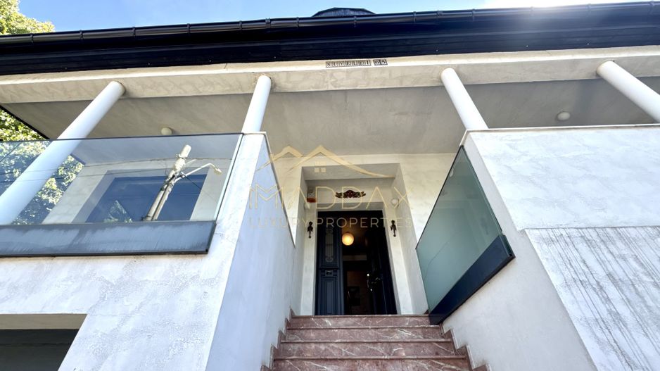 Vila cu 5 camere *344mp* + 400mp Teren // Zona Bucurestii Noi - Poză 56