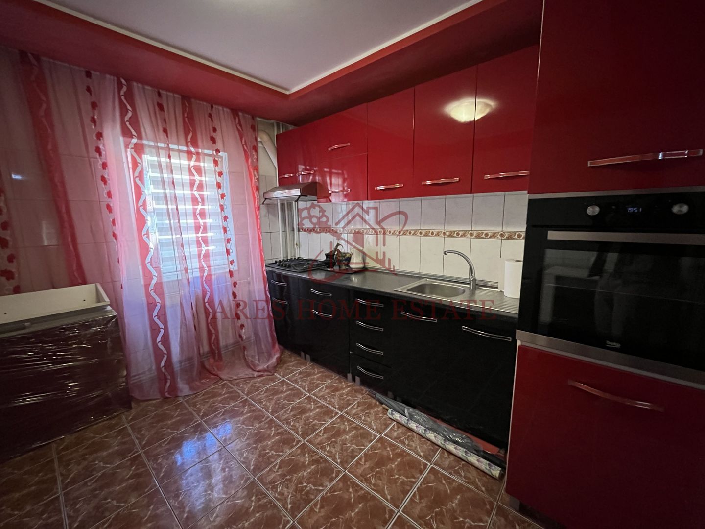 Apartament decomandat, zona Dambovita | Etaj 2 | Centrala proprie - Poză 12