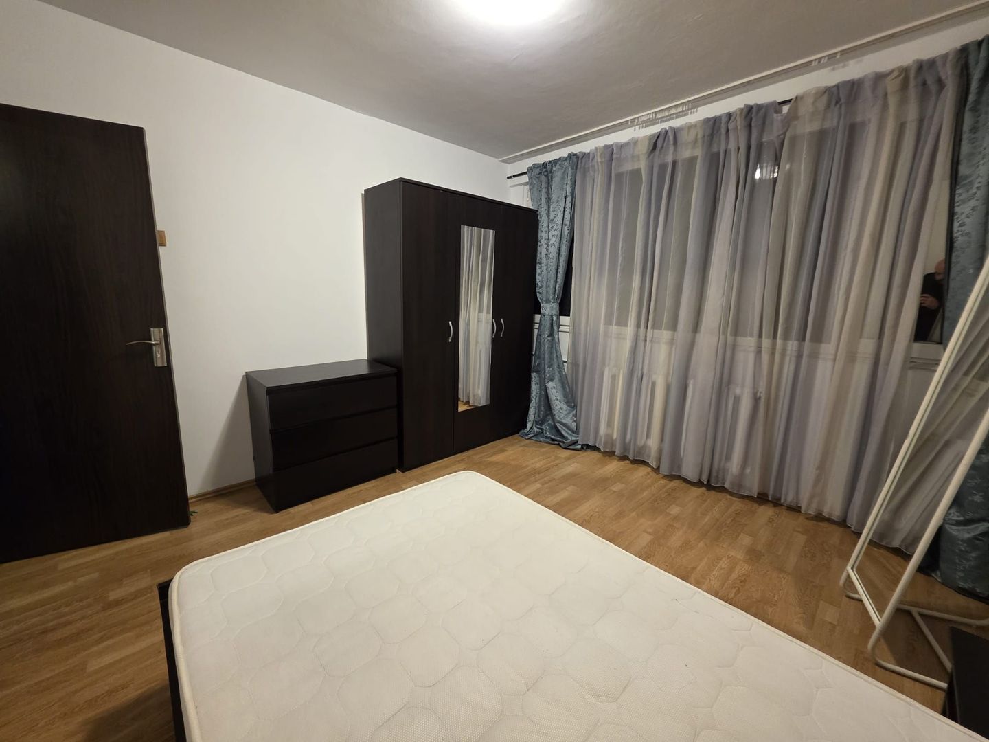 Apartament 2 camere decomandat Eroii Revolutiei - Metrou - Poză 6