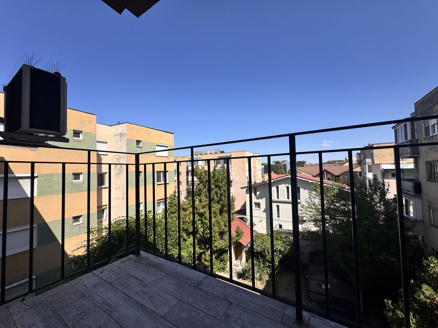 Apartament de inchiriat, Bloc NOU, str Tudor Vladimirescu, Arad. - Poză 2