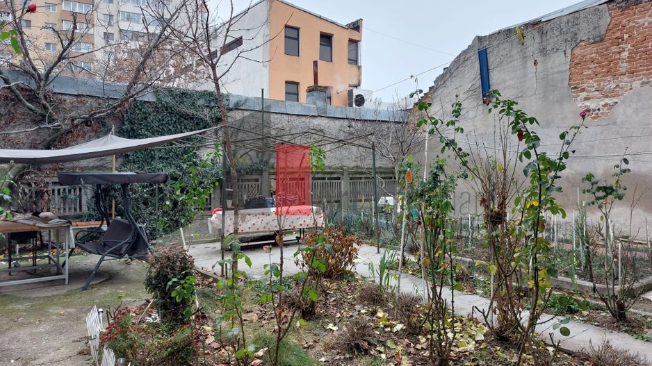 Apartamentul "ENIREJO", et. 1 in vila, FARA RISC SEISMIC, intrare exclusiva - Poză 20