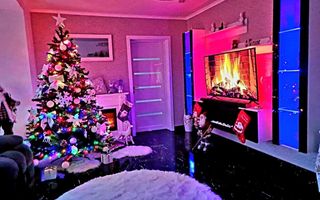 vila ,casa centru Sorogari langa parc,lac 200 m de lac Aroneanu - Poză 4