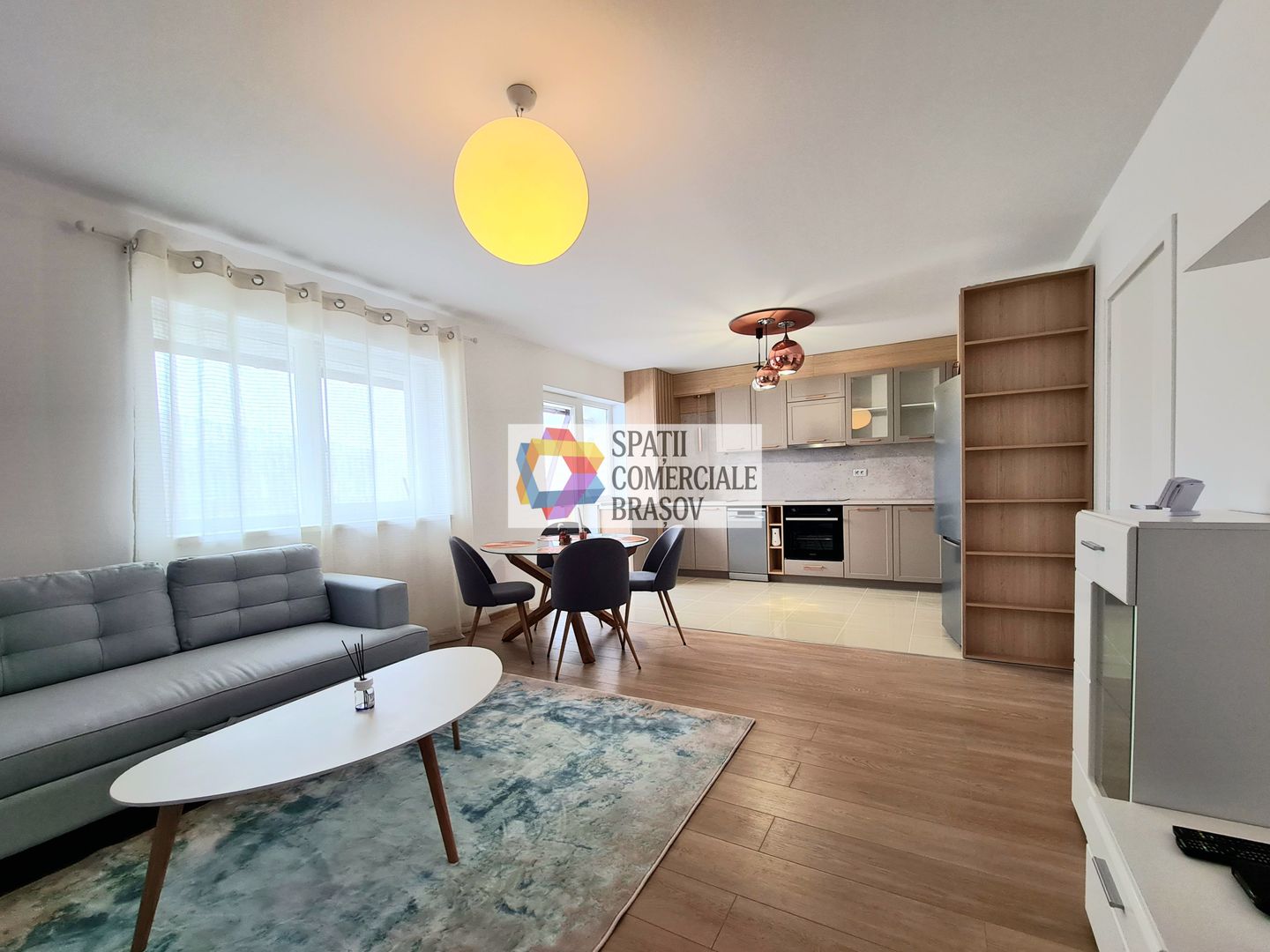 Apartament doua camere de vanzare - Sub Cetate - Sânpetru - Poză 2