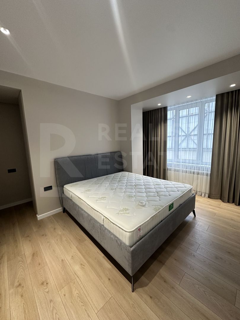 Chirie apartament, 4 camere, str. Mitropolit Varlaam, Centru - Poză 11