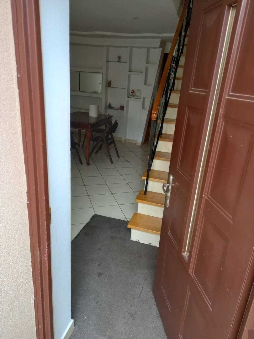 Vila, 2005,  3 camere, 2 bai in Piata Muncii - Poză 3