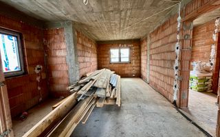 Casa individuala - 125mpu și 270mp curte | Sura Mica - Poză 8