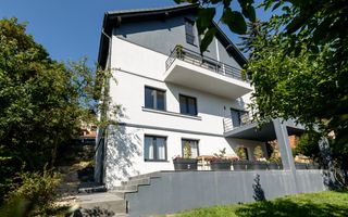Vila de poveste, in centrul Brasovului, pe Drumul Cetatii - Poză 1