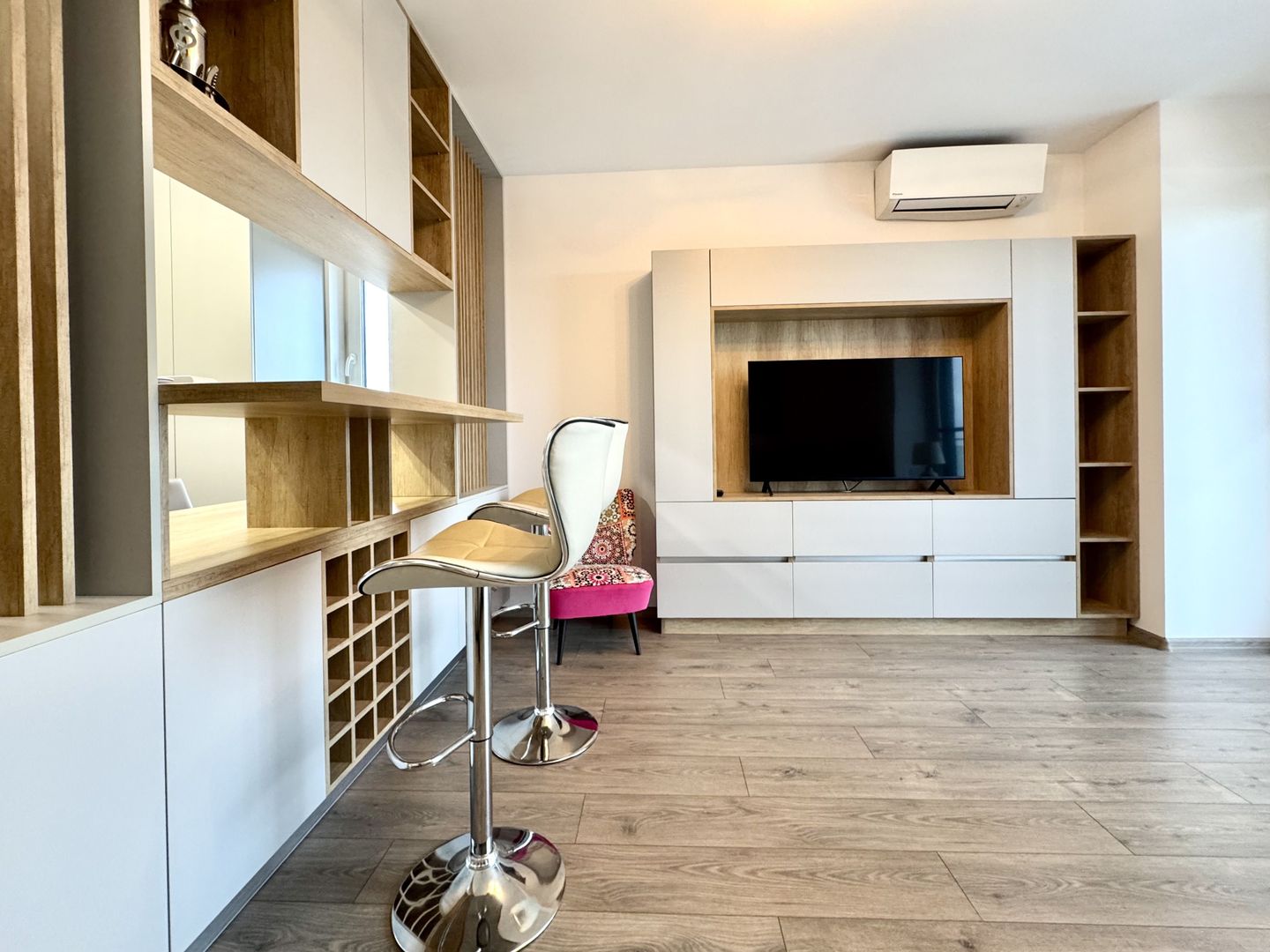 Apartament elegant 3 camere | Zona Olimpia – Stadion | Garaj| - Poză 4