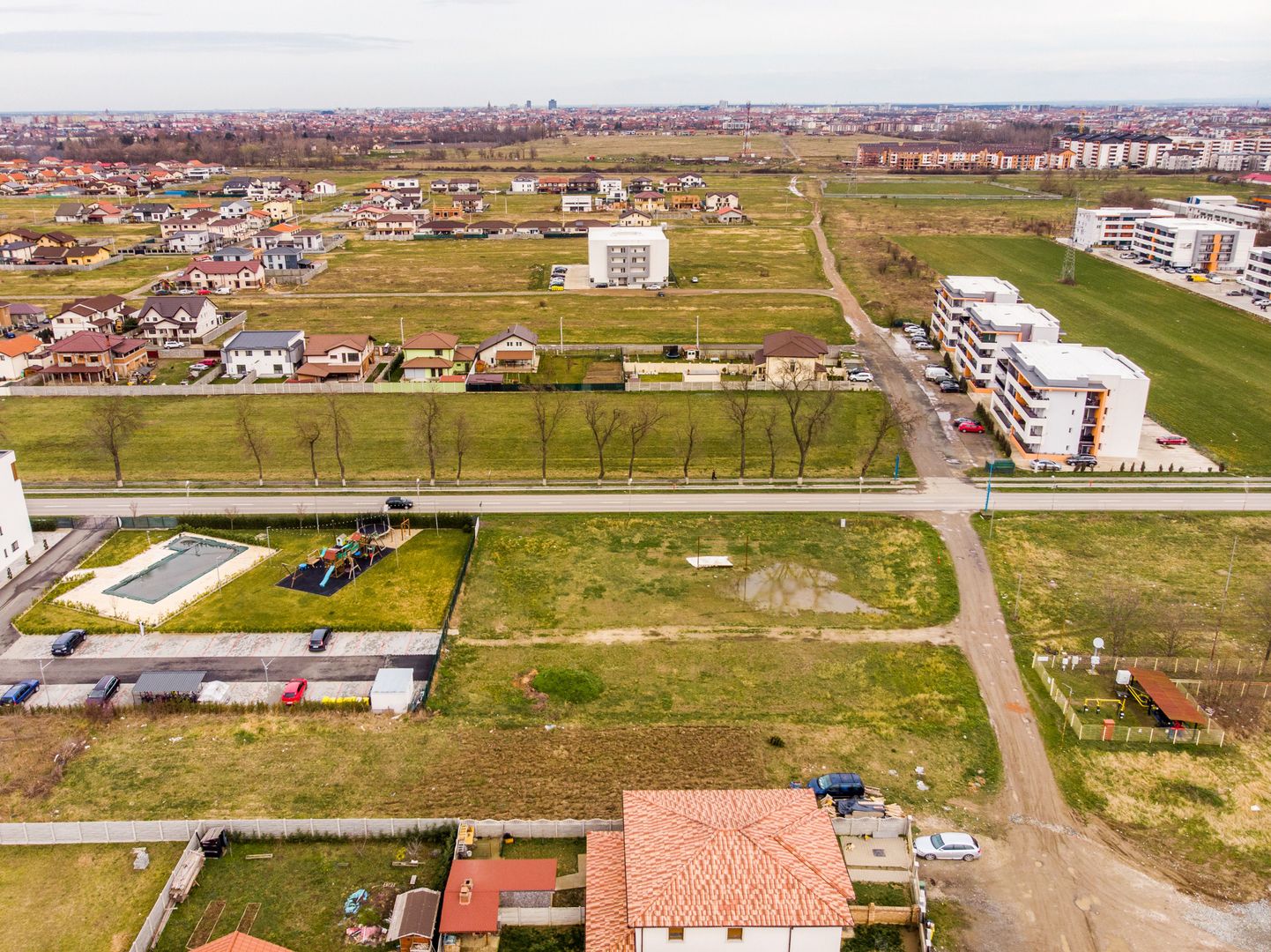Teren de 2300mp pentru locuințe Chișoda - Poză 6