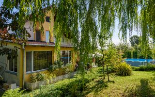 Casa cu salcie - refugiul tău boem, lângă oraș, pe un teren de 1800 mp - Poză 2
