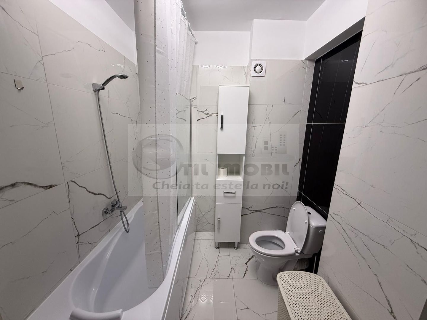 APARTAMENT 2 CAM DEC CAPAT CUG MOBILAT SI UTILAT LIBER - Poză 10