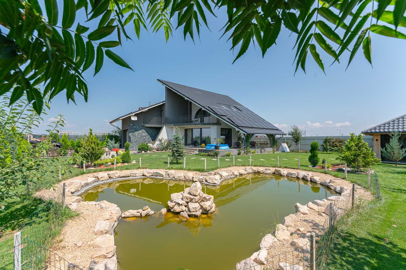 Casă individuală nouă, modernă, în Sânpetru, zona Triaj (Brasov) - Poză 1