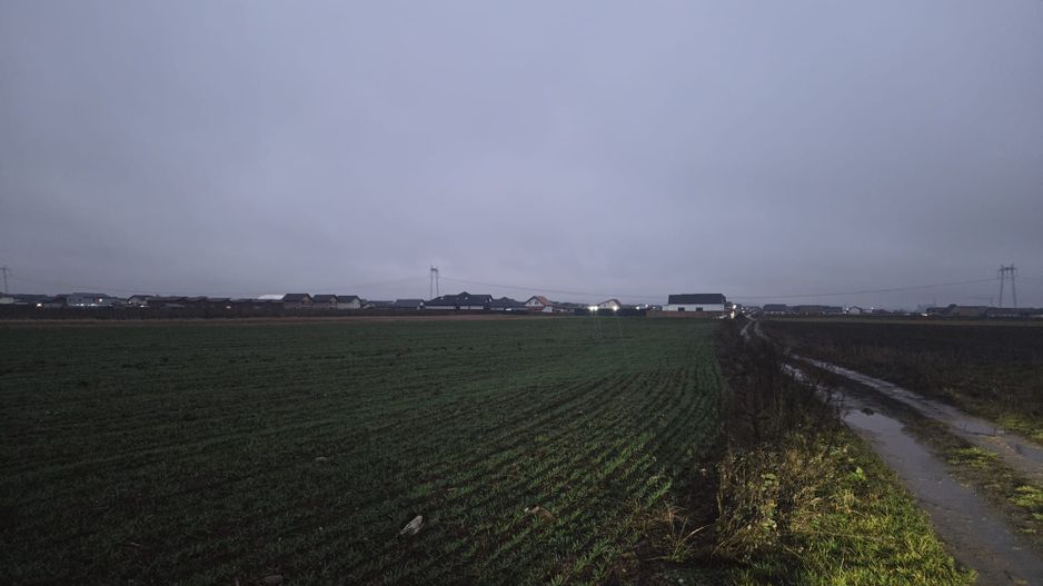 Teren cartier Izvor langa Brasov - Poză 5