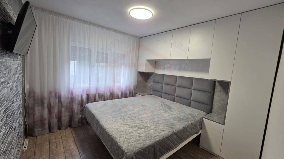 SE VINDE APARTAMENT 3 CAMERE, MICRO 17, 91.000 EURO - Poză 1