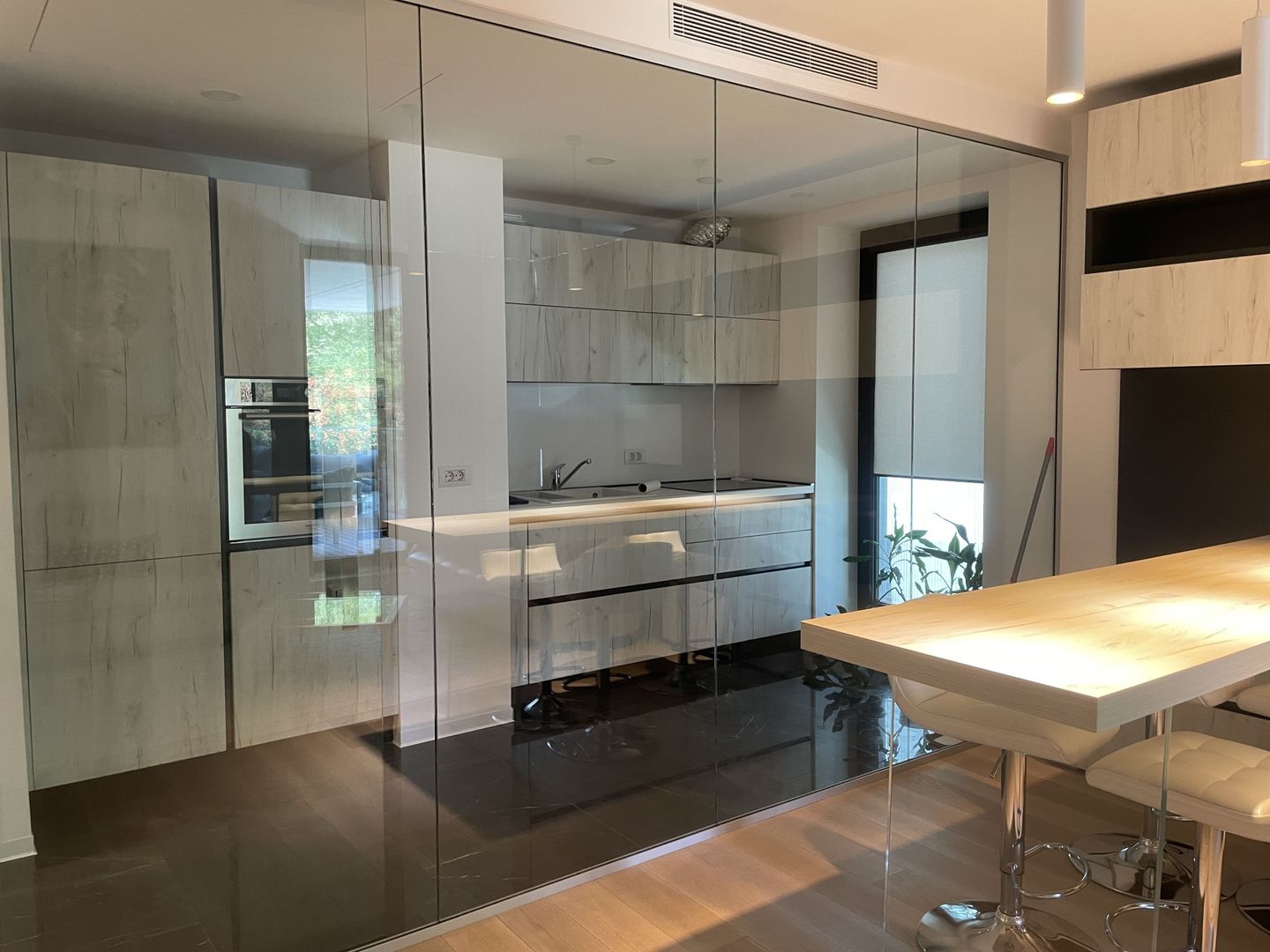 APARTAMENT LUX | ONE CHARLES DE GAULLE | PARCARE - Poză 2