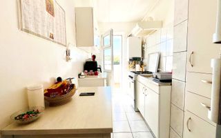 Apartament cu 3 camere/54mp/zona Complex Nora. - Poză 1