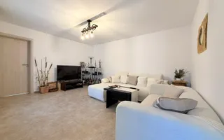 Casa renovata integral | acces auto in curte | Centrala proprie - Poză 13