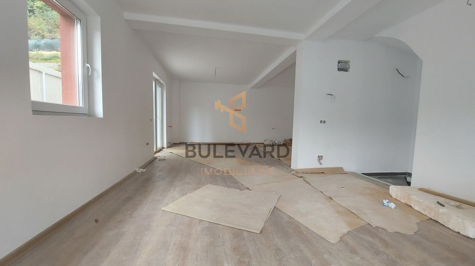 Casa de tip duplex finisata, zona strazii Tautiului! - Poză 2