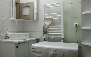 Lipovei -3 camere, centrala proprie, garaj inclus - Poză 12