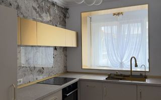 Apartament de lux - Ultracentral - 2 camere - parcare privata - Poză 3