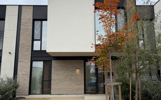 Vila tip UV03 mobilata complet in Amber Forest-prima inchiririere - Poză 1