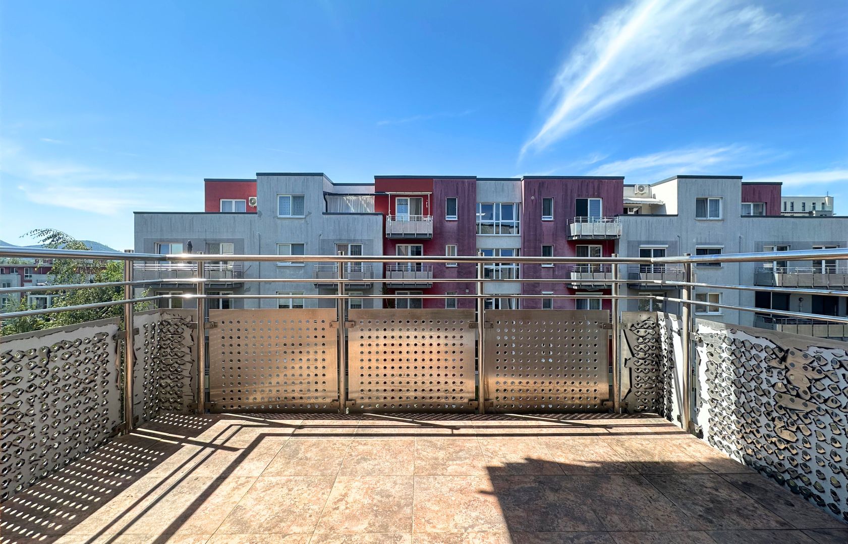 Apartament 2 camere mobilat și utilat cu vedere superbă spre Tâmpa - Poză 5