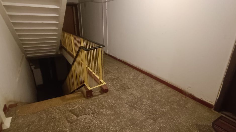 Inchiriez Ap. de 3 camere Decomandat Gorjului - Poză 3