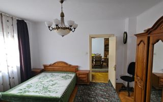 Vila P+1 Piața Muncii , strada Orzari, apartament cu 3 camere la Parer - Poză 8