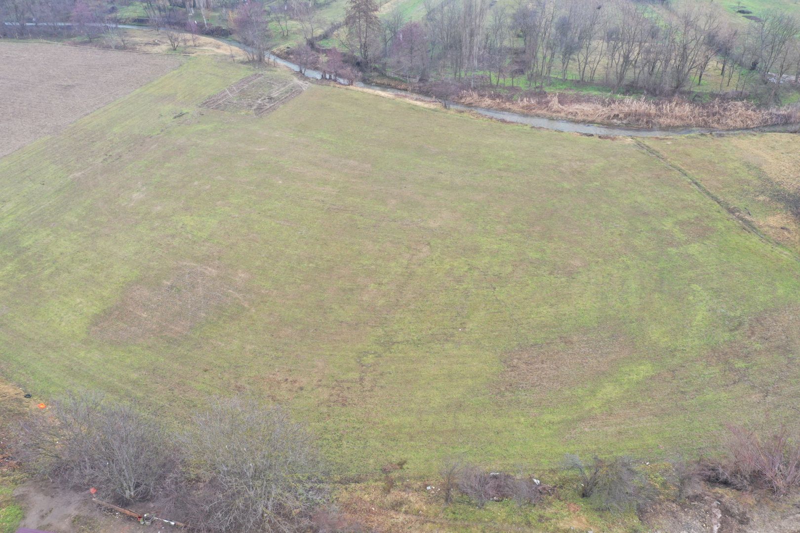 Teren intravilan - Poză 2