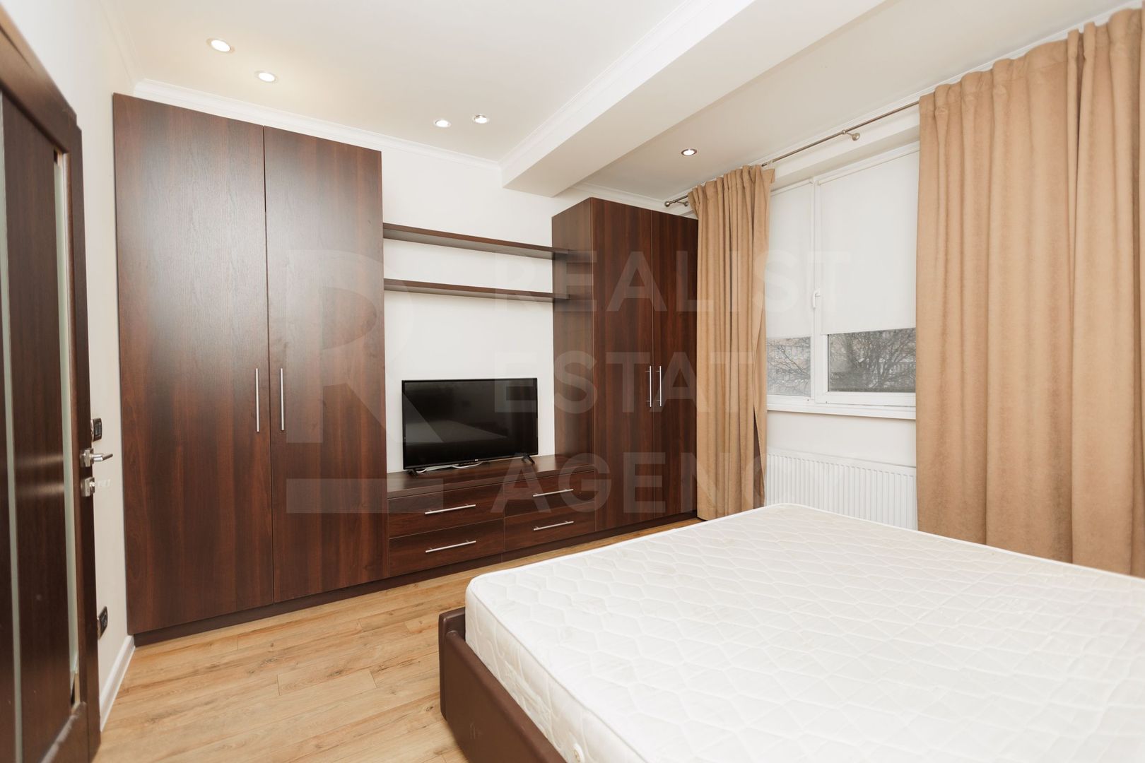 Vânzare. apartament, 2 camere, str. Constantin Vîrnav, Telecentru. - Poză 3