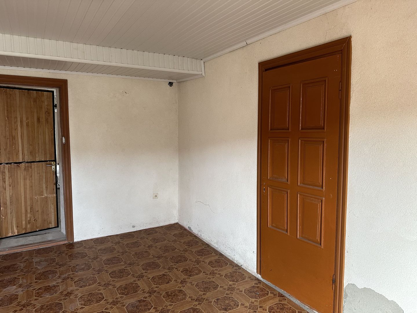 De vânzare spațiu comercial cu suprafața totală de 500m2  pe teren de 7ari în centru Orheiului. - Poză 7