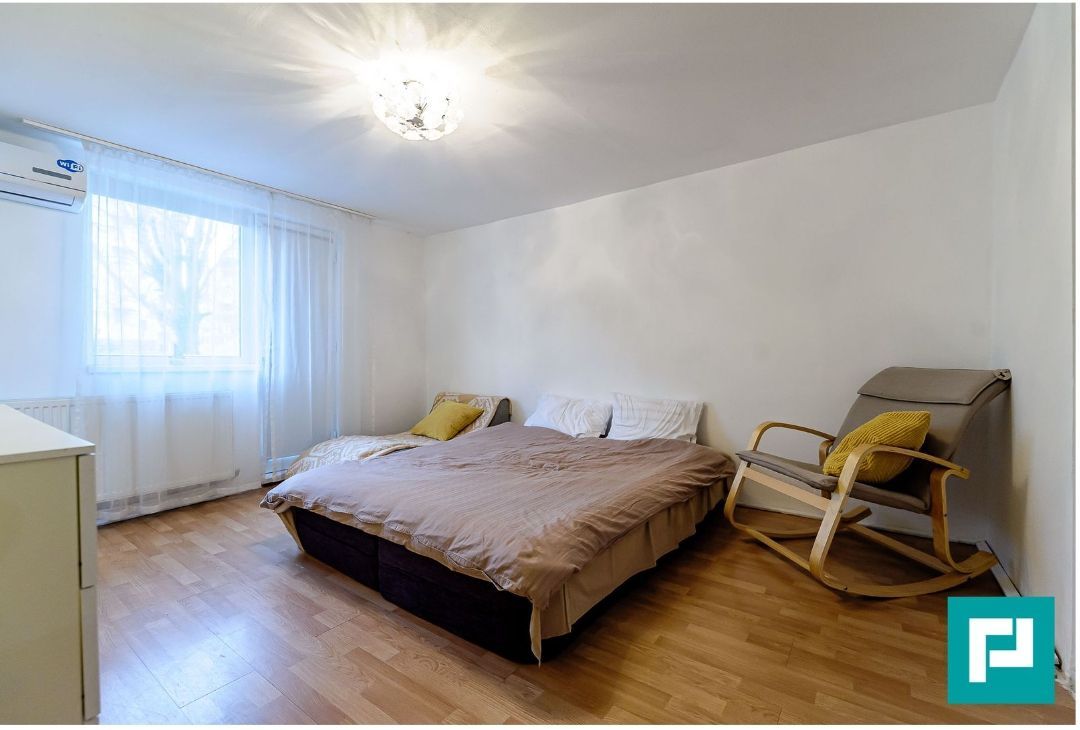 Proprietate cu 5 camere Aurel Vlaicu - Poză 6