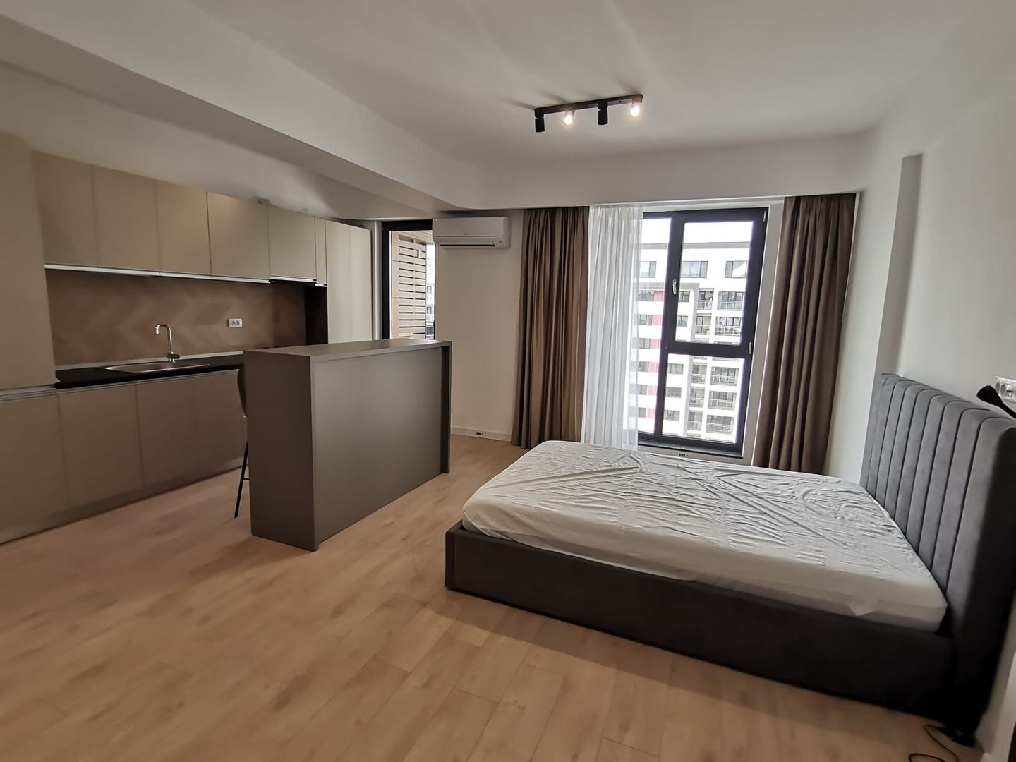 Garsoniera Politehnica-Grozavesti centrala, metrou - Poză 6