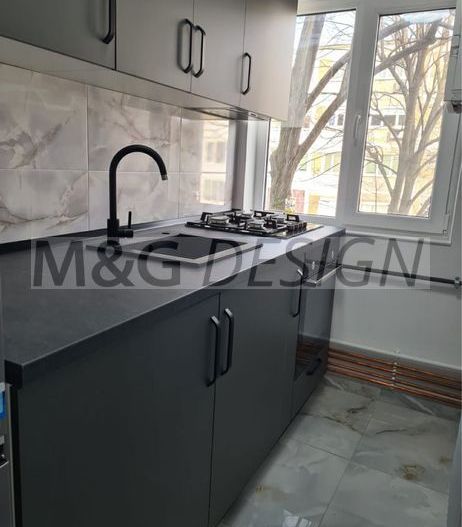 Apartament 3 camere  Dacia  etaj 2 cu centrala - Poză 2