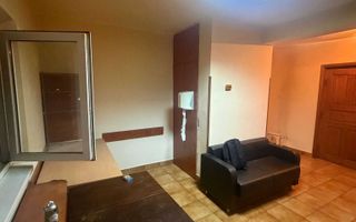Apartament de vanzare - Poză 1