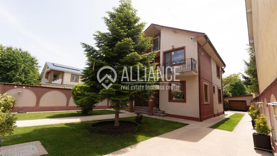 COMPOZITORI (COD10) - Casa deosebita de inchiriat - Poză 3