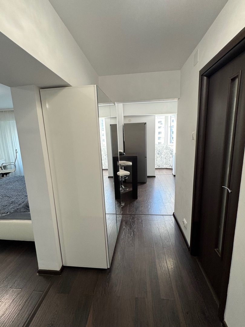 Închiriez garsonieră modernă, Decebal - Piața Muncii - Poză 7