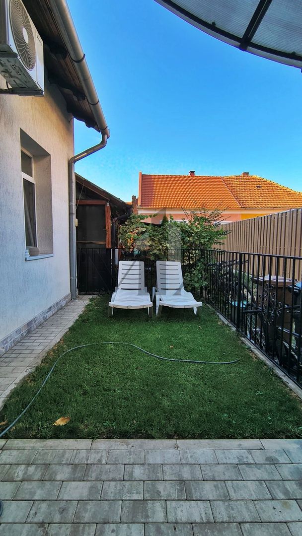 Casa de inchiriat cu 3 camere la curte comuna,  zona Centrala, Oradea - Poză 9