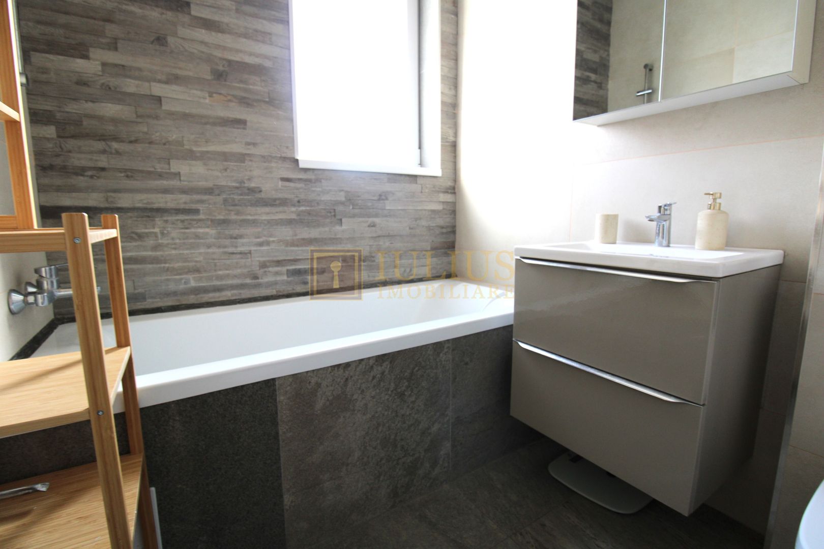 2 camere in Dumbravita, pet friendly, 2 locuri de parcare - Poză 15
