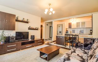 Apartament cu 3 camere + loc de parcare in Floresti, zona Teilor