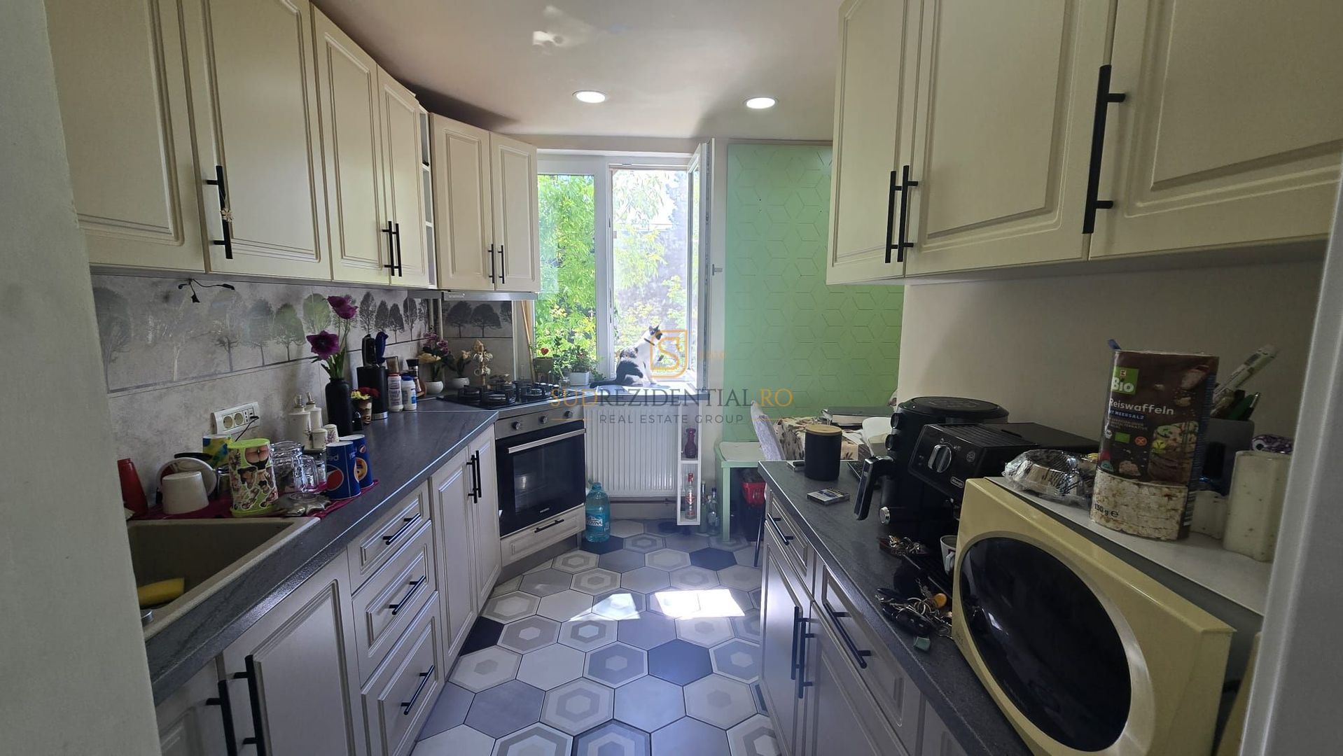 Apartament cu 4 camere de vanzare, Bd. C-tin Brancoveanu, Sector 4 - Poză 5