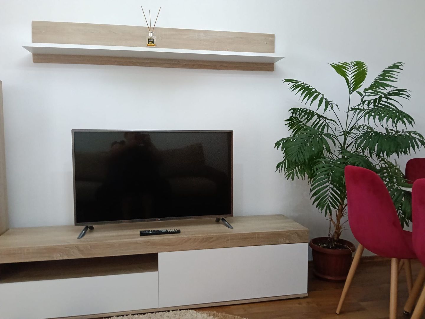 De inchiriat apartament spatios cu vedere la Dunare , etaj 5, 500 euro - Poză 3