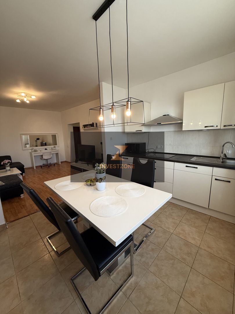 Apartament 3 camere spațios Oradea - Poză 1