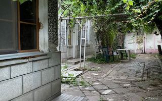 De vanzare teren si casa demolabila | 340 mp | Central - Poză 3